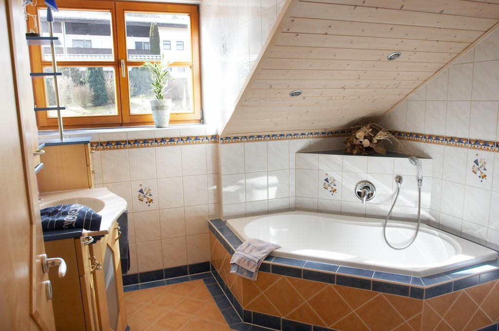 Pension / Ferienwohnungen Ludwig Rimbach  Szoba fotó